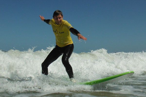 surf lessons Adelaide surfing turn